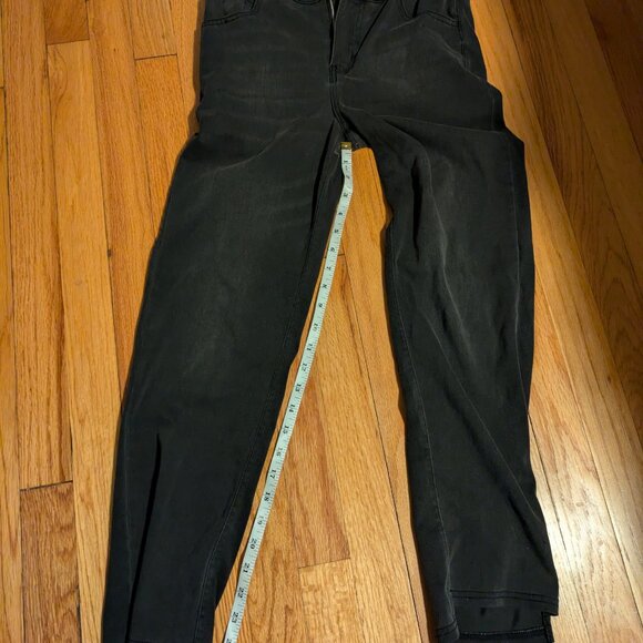 Halara Magic High Waisted Button Zipper Multiple Pockets Straight Leg Jeans - Picture 12 of 14